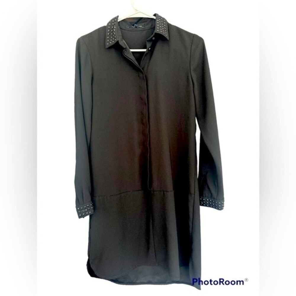 MADE WELL Black Shirt / Polyester Size XS.  Very Soft and Elegant Fabric.